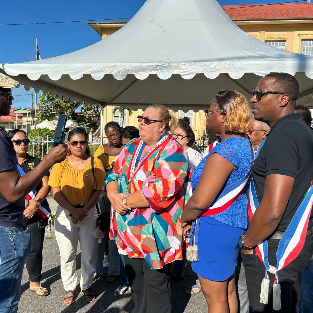 , Violences &agrave; Saint-Laurent : les &eacute;lus sont exc&eacute;d&eacute;s et le font savoir