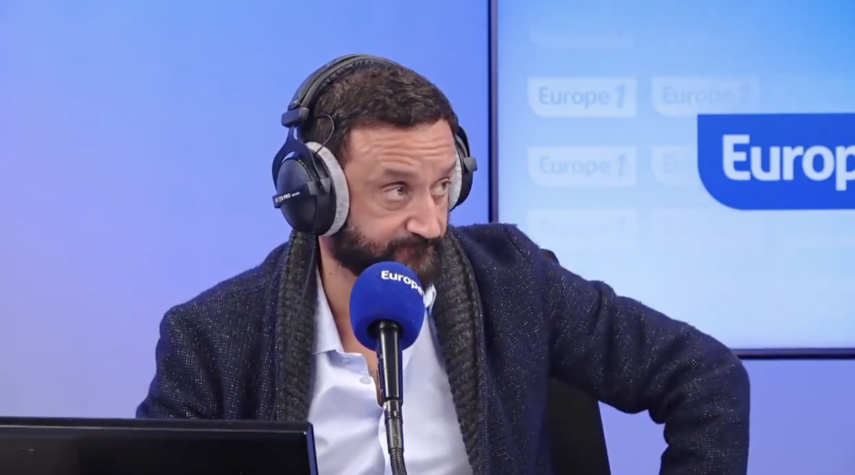 , &laquo;&nbsp;Baltringue&nbsp;&raquo;, &laquo;&nbsp;pas les co*illes&nbsp;&raquo; : Emmanuel Macron insult&eacute; en direct, Cyril Hanouna inhabituellement silencieux
