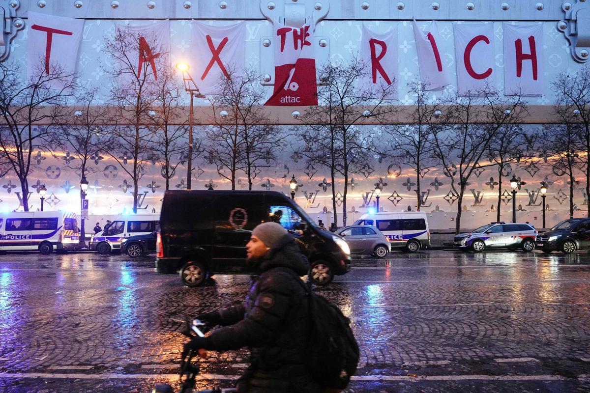 , Malle g&eacute;ante LVMH sur les Champs-&Eacute;lys&eacute;es : les &eacute;cologistes d&eacute;posent un recours
