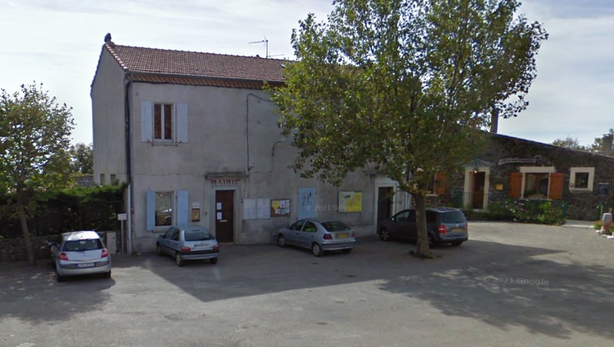 , Insultes, menaces de mort, pneus crev&eacute;s, chien empoisonn&eacute;&hellip; victime de harc&egrave;lement depuis quatre ans, un maire d&eacute;missionne