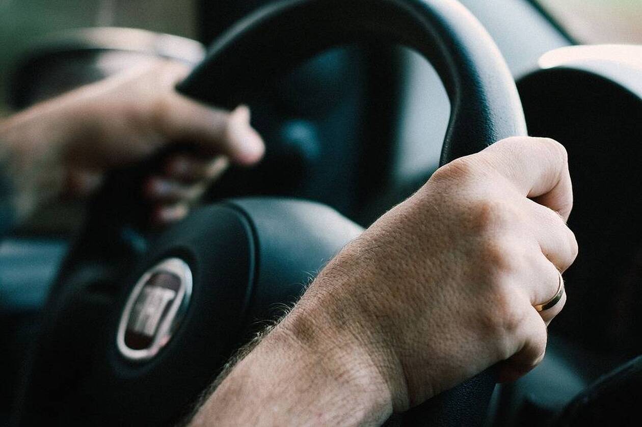 , Somme. Un conseiller municipal frapp&eacute; au visage pour avoir demand&eacute; &agrave; un automobiliste de ralentir