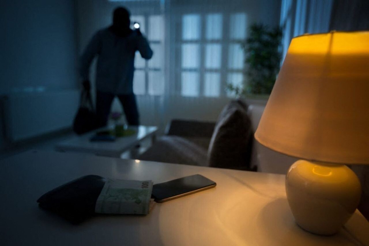 , Un maire et un couple agress&eacute;s &agrave; leurs domiciles cette nuit dans l&rsquo;Orne : les cambrioleurs recherch&eacute;s