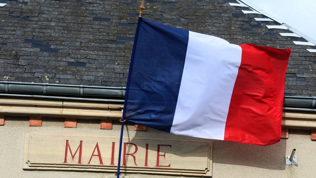 , C&ocirc;tes-d&rsquo;Armor : pour une histoire de pneu crev&eacute;, un adolescent agresse un maire