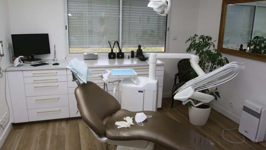 , &laquo;&nbsp;Les bras m&rsquo;en tombent&nbsp;&raquo; : un dentiste &eacute;crou&eacute; pour agression sexuelle, viol et soumission chimique sur deux patients mineurs
