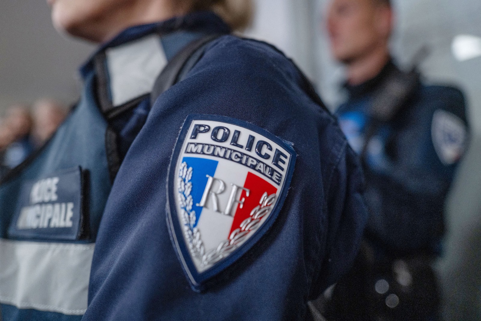 , Quand le maire RN de Perpignan, Louis Aliot, et le commissariat tentent de blanchir quatre policiers accus&eacute;s d&rsquo;agression sexuelle