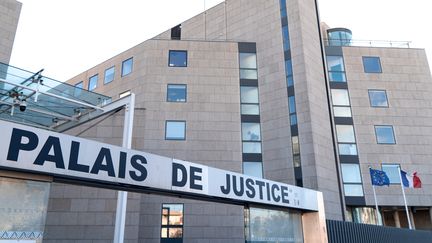 Palais de justice d'Avignon. (ANGELINE DESDEVISES / HANS LUCAS)