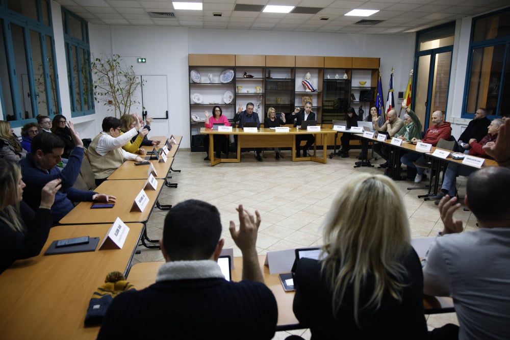 , Douze &eacute;lus de La Penne-sur-Huveaune appellent, &agrave; quelques heures du conseil municipal, &agrave; la d&eacute;mission du maire