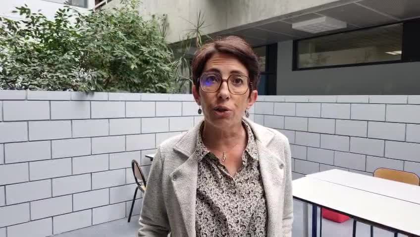 , Amandine Demore, maire d&rsquo;Echirolles, r&eacute;agit apr&egrave;s l&rsquo;agression au couteau devant le lyc&eacute;e Marie-Curie