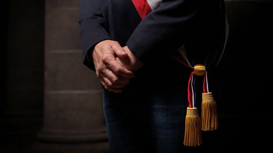 De nombreux &eacute;lus ont t&eacute;moign&eacute; leur soutien au maire de Vals-pr&egrave;s-le-Puy apr&egrave;s son agression.