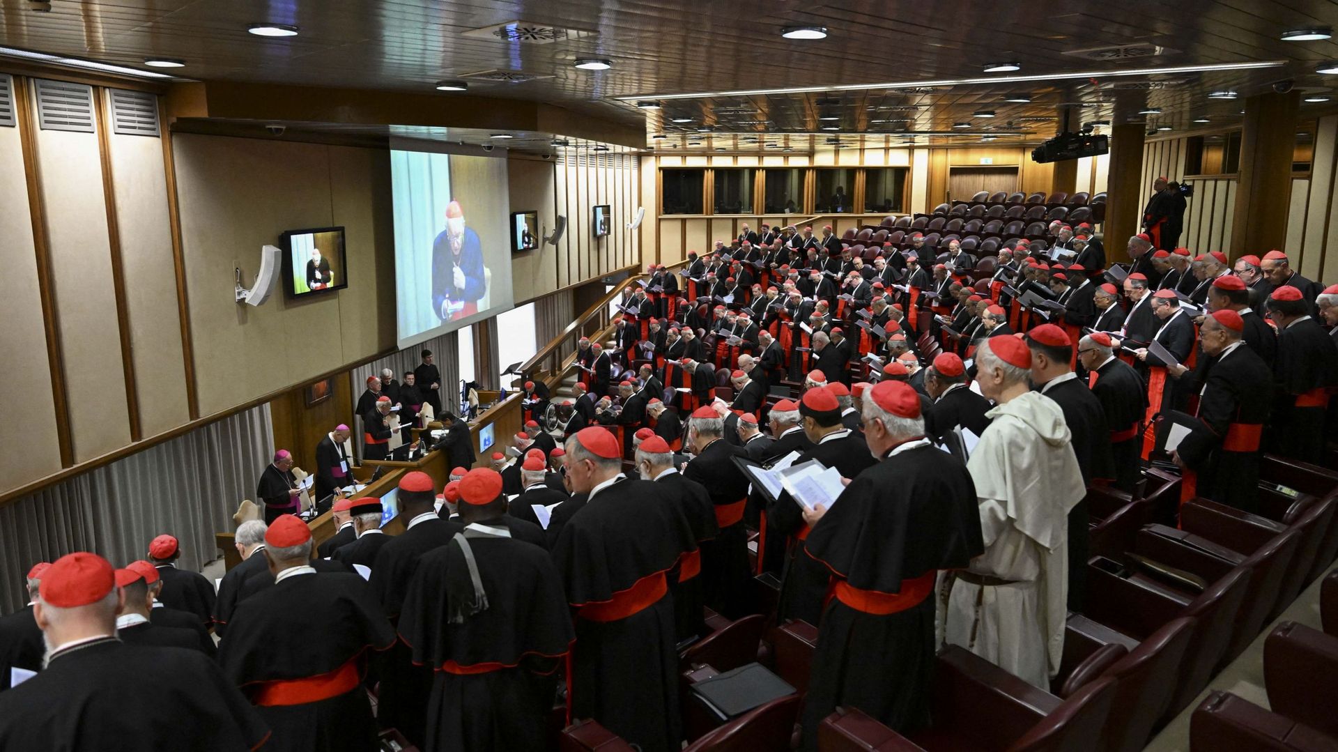 , Les cardinaux ont &eacute;voqu&eacute; les violences sexuelles parmi les d&eacute;fis du nouveau pape