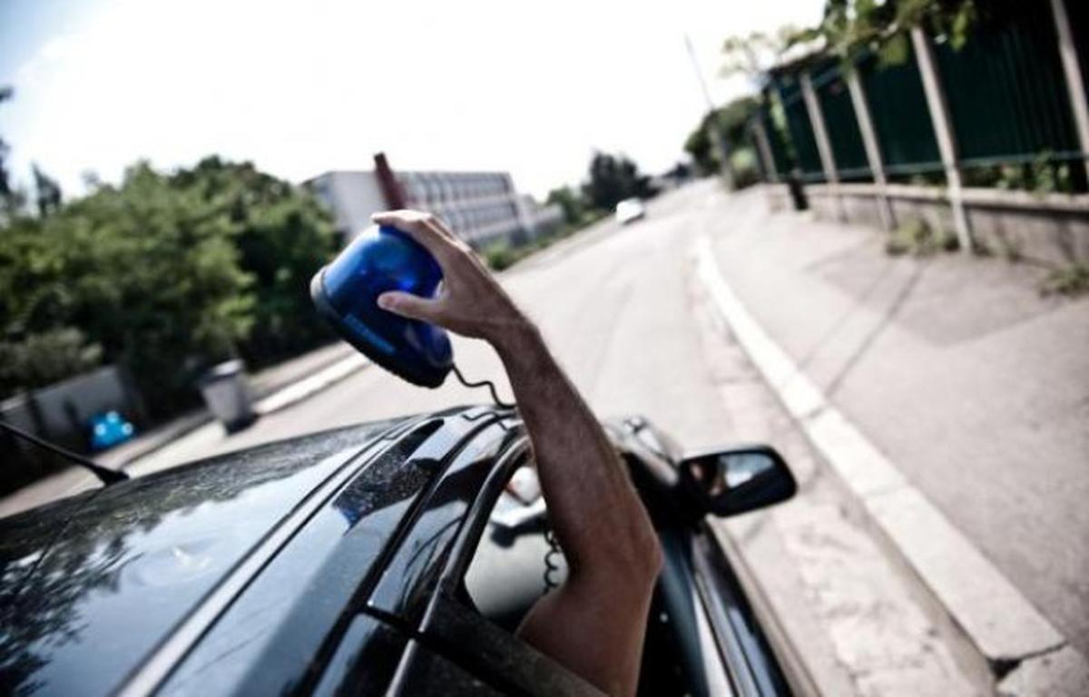 , Agression d&rsquo;un &eacute;lu lors d&rsquo;un rod&eacute;o : quatre jeunes rel&acirc;ch&eacute;s, des suspects toujours en fuite
