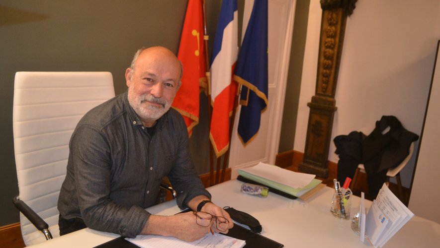 , Violence envers les &eacute;lus : &laquo;&nbsp;le bracelet d&rsquo;alerte me rassure et rassure mes proches&nbsp;&raquo;, t&eacute;moigne le maire de Bagnols-sur-C&egrave;ze