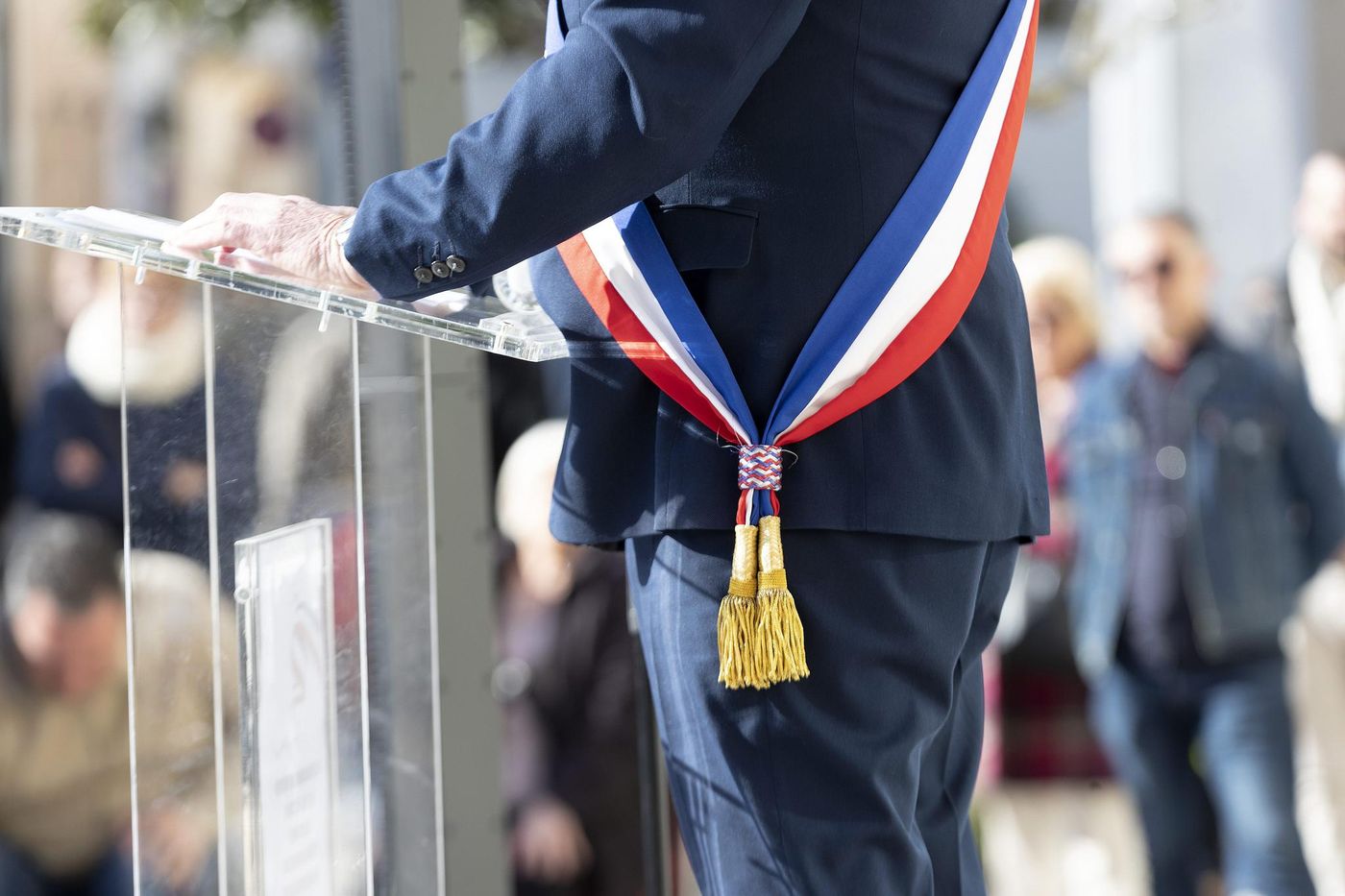 , Violences contre les &eacute;lus : pourquoi diminuent-elles