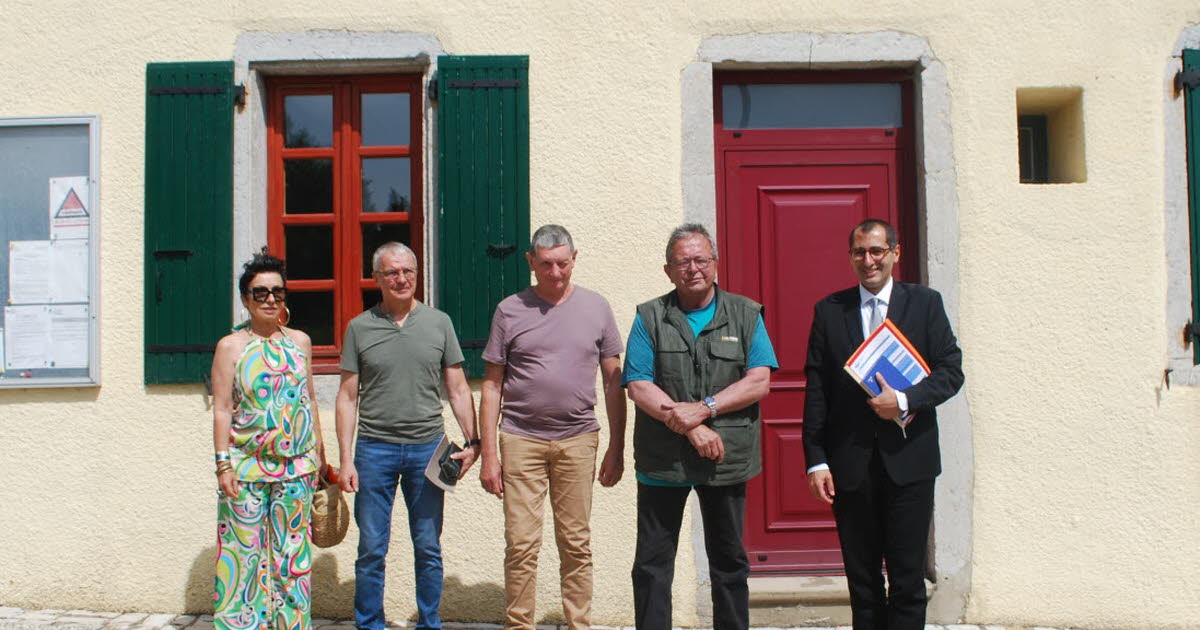 , Saint-Bauzile Emploi, finance, agression d&rsquo;une &eacute;lue, le sous-pr&eacute;fet prend le pouls de la commune