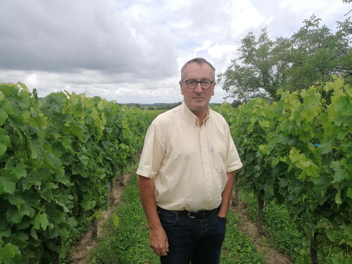 Philippe Becheau, maire de Saint-Philippe-d&rsquo;Aiguille, agress&eacute; en juillet 2020.