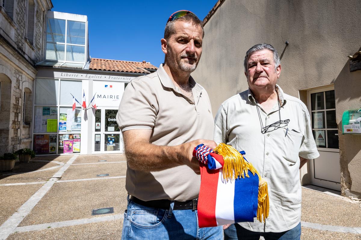 , &ldquo;Je pr&eacute;f&egrave;re laisser &ccedil;a derri&egrave;re moi&rdquo;: en Charente, les &eacute;lus locaux d&eacute;missionnent plus qu&rsquo;ailleurs