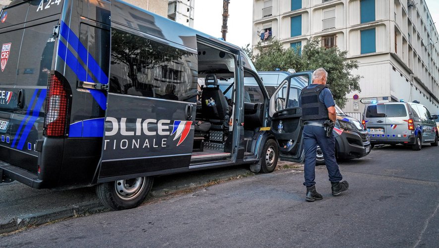 , &laquo;&nbsp;On ne peut pas laisser la jeunesse se faire flinguer&nbsp;&raquo; : quelle efficacit&eacute; pour le couvre-feu des mineurs face aux violences urbaines