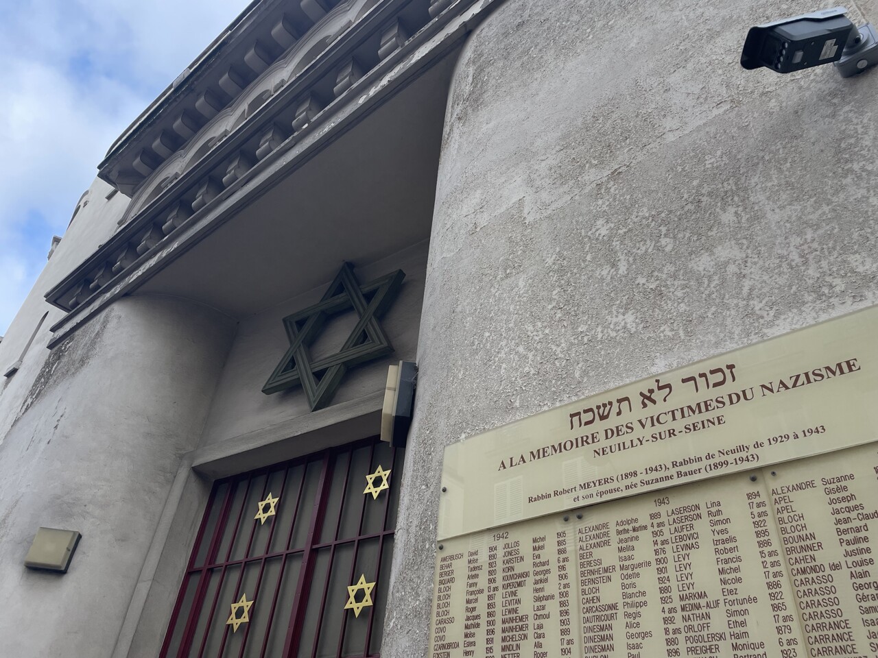 , &laquo;&nbsp;Cette agression interpelle&nbsp;&raquo; : &agrave; Neuilly, la ville cherche &agrave; se relever apr&egrave;s l&rsquo;attaque antis&eacute;mite d&rsquo;un rabbin