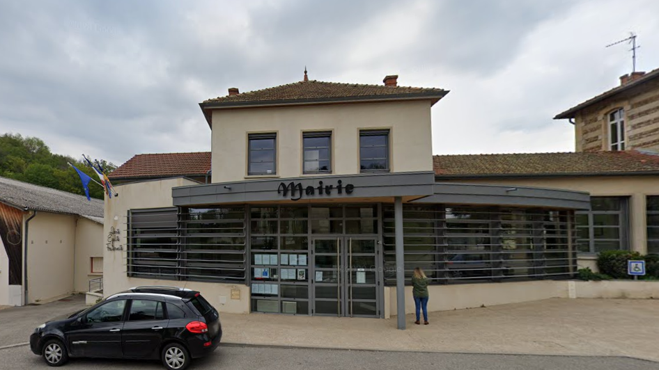 , L&rsquo;homme suspect&eacute; d&rsquo;avoir agress&eacute; un maire en Is&egrave;re arr&ecirc;t&eacute;, ce que l&rsquo;on sait de son profil et ses motivations