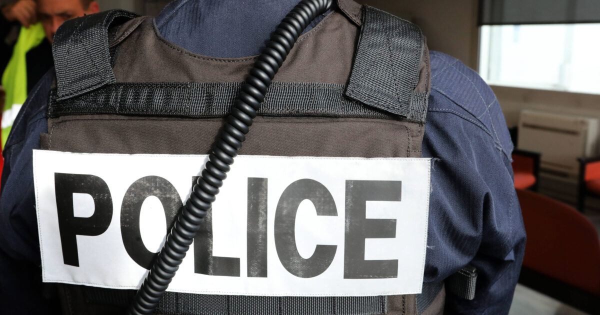 , Agression d&rsquo;un policier &agrave; Tourcoing : scandalis&eacute;e, une partie de la classe politique relance le d&eacute;bat sur les peines minimales