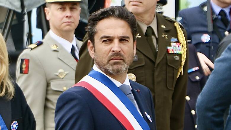 , Le maire de Reims, Arnaud Robinet, r&eacute;clame &laquo; un vrai d&eacute;bat &raquo; sur immigration et ins&eacute;curit&eacute;