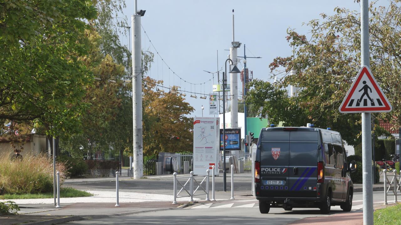 , Policier agress&eacute; &agrave; Tourcoing: deux jeunes sortis de d&eacute;tention provisoire, Darmanin et Retailleau indign&eacute;s