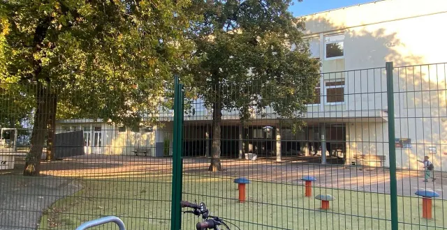 photo &agrave; orvault, des parents d&rsquo;&eacute;l&egrave;ves &eacute;voquent un &laquo;&nbsp;sentiment d&rsquo;&eacute;puisement&nbsp;&raquo; et une &eacute;cole &laquo;&nbsp;laiss&eacute;e &agrave; l&rsquo;abandon&nbsp;&raquo;. &copy; ouest-france 