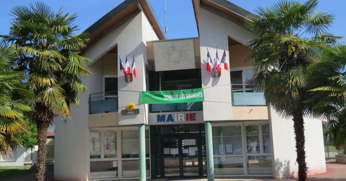 , Savoie &laquo; Il m&rsquo;a &eacute;trangl&eacute;e &raquo; : une secr&eacute;taire porte plainte contre le maire, il d&eacute;missionne