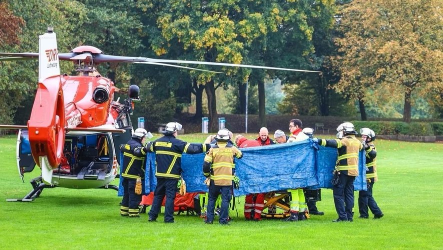 , Un &laquo;&nbsp;acte odieux&nbsp;&raquo; : une maire &agrave; peine &eacute;lue poignard&eacute;e devant son domicile en Allemagne, elle est entre la vie et la mort, son fils est en garde &agrave; vue