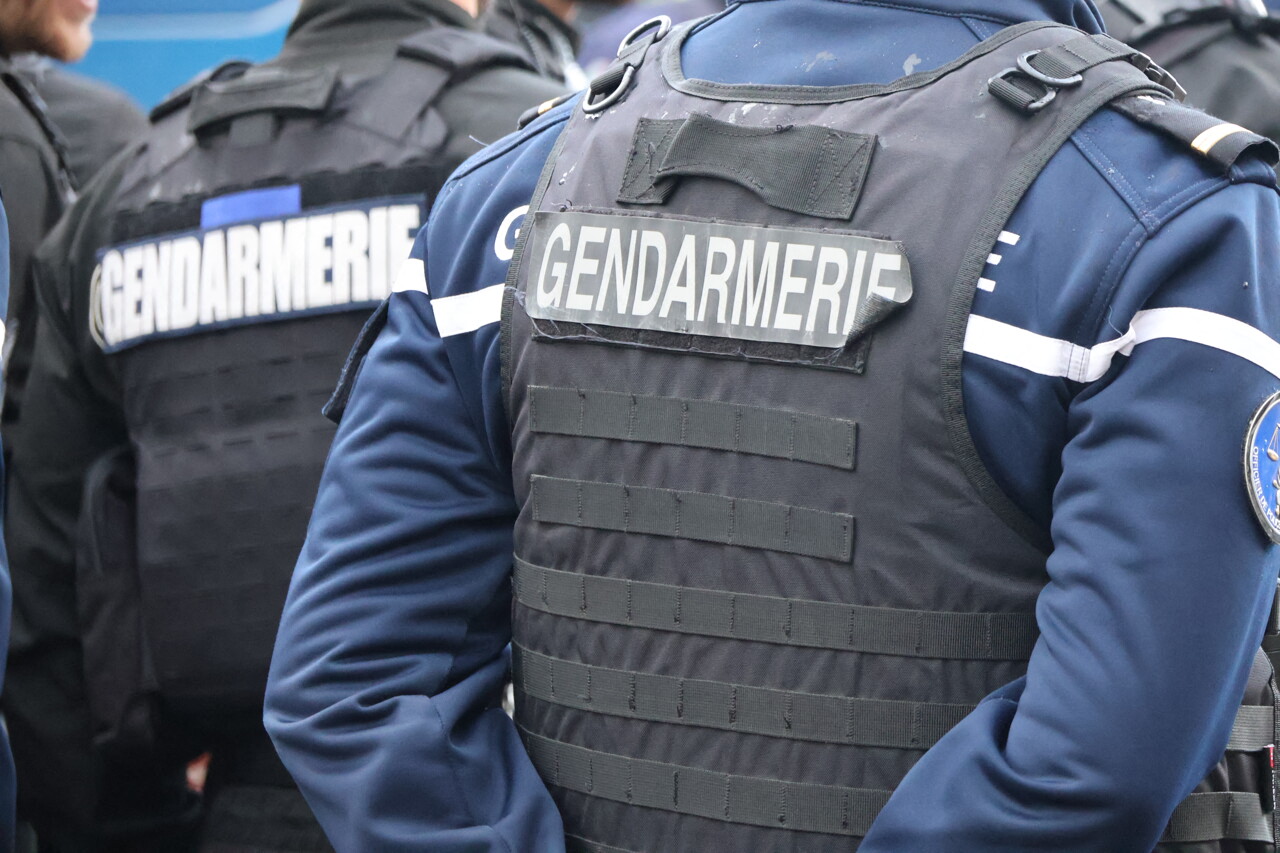 , Il urine sur le maire de son village, un habitant de l&rsquo;Oise interpell&eacute; par les gendarmes et condamn&eacute;