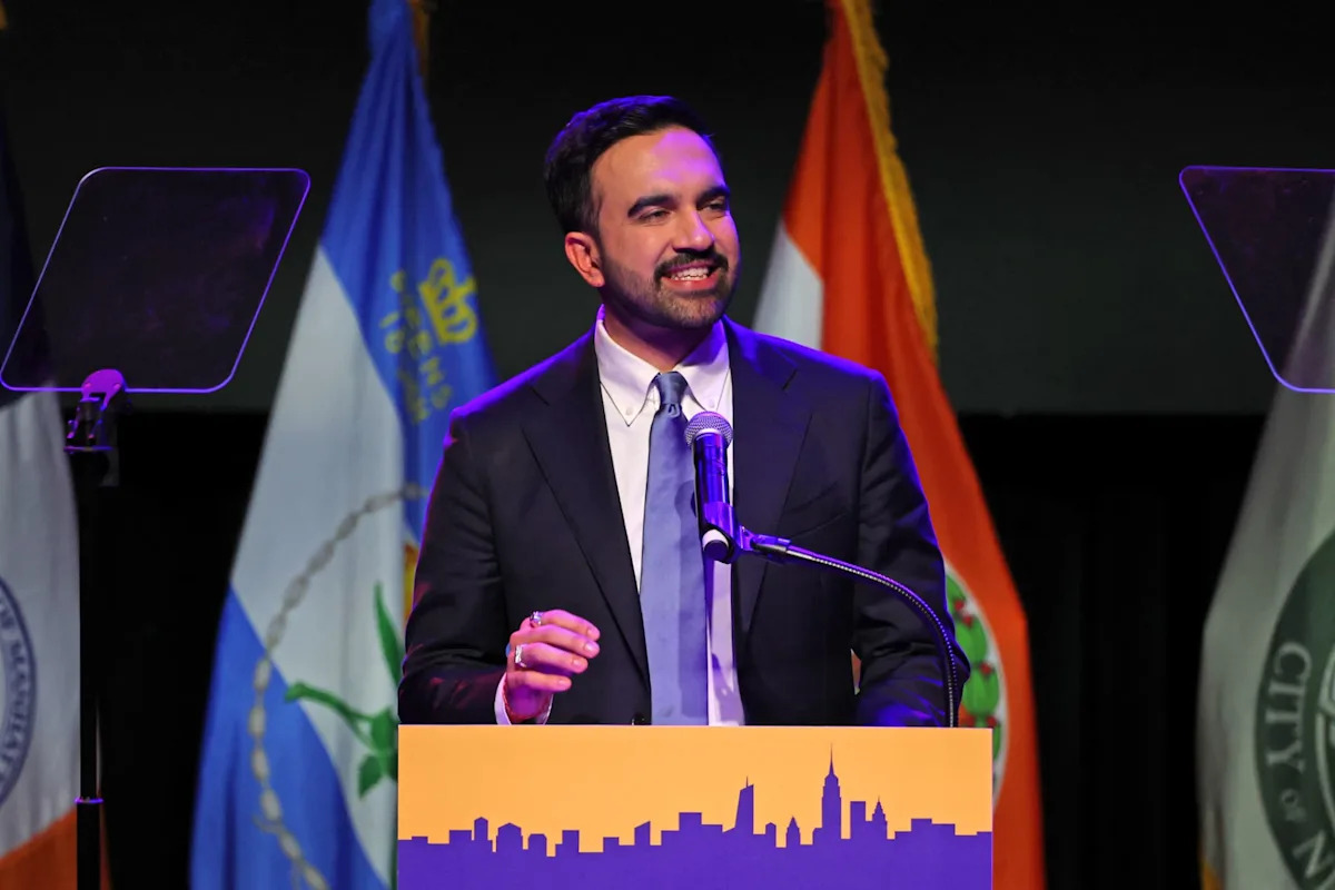 , Zohran Mamdani, le nouveau maire de New York, faussement accus&eacute; de liens avec le groupe &Eacute;tat islamique
