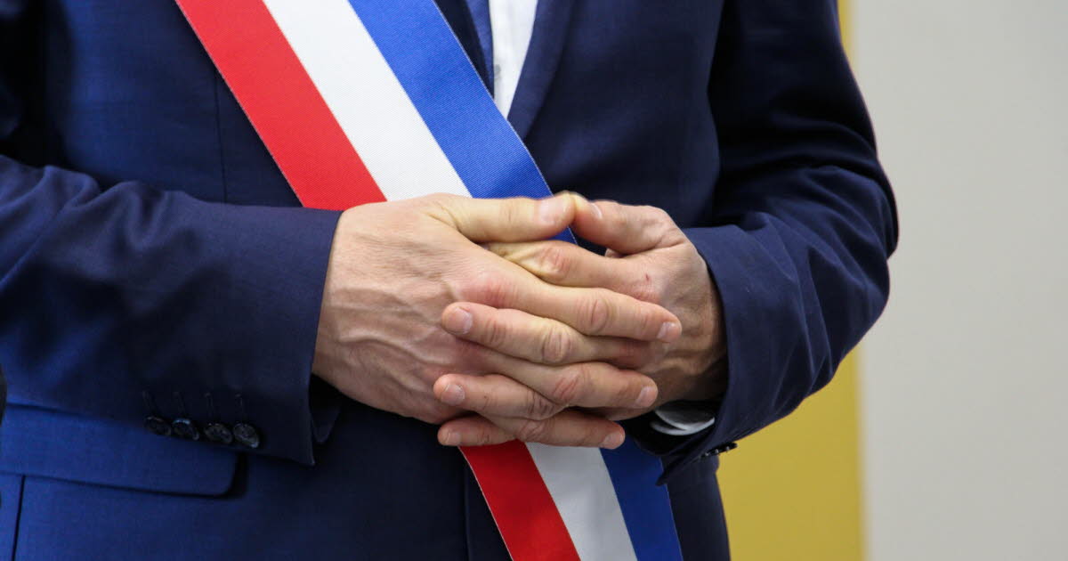, S&eacute;curit&eacute; Apr&egrave;s une forte hausse, les violences sur les &eacute;lus en baisse de 9 % en 2024
