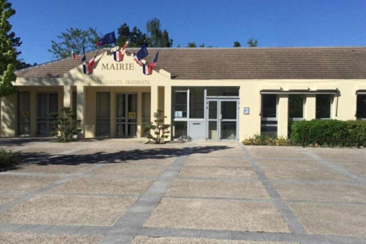 , Une &eacute;lue dit avoir &eacute;t&eacute; insult&eacute;e de &laquo;&nbsp;merde&nbsp;&raquo; par ce maire de Seine-et-Marne, une plainte d&eacute;pos&eacute;e