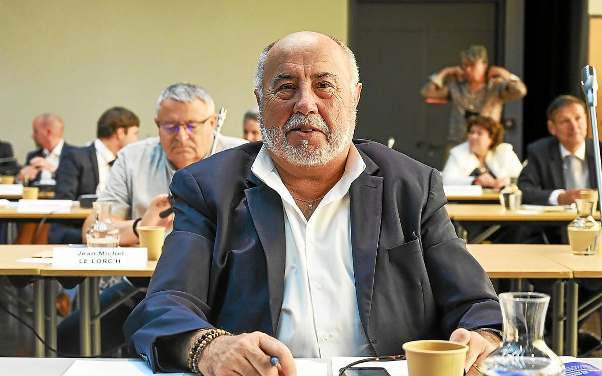 , De mercredi &agrave; vendredi, l&rsquo;ex-&eacute;lu brestois, Charles Kermarec, jug&eacute; pour viols incestueux