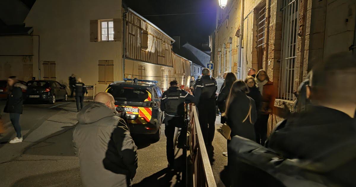 , Accueil Faits-divers – Justice Un policier municipal agress&eacute; et le maire d&rsquo;Auxonne, menac&eacute;, doit &ecirc;tre escorter par …