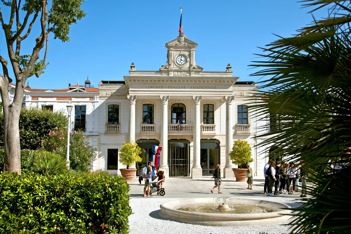 , Le maire LR d&rsquo;Arcachon &laquo;&nbsp;regrette profond&eacute;ment&nbsp;&raquo; ses insultes envers un &eacute;lu &eacute;cologiste mais d&eacute;nonce &laquo;&nbsp;un coup mont&eacute;&nbsp;&raquo;