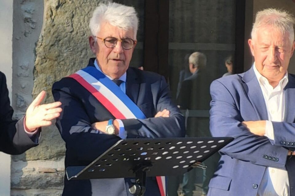Serge B&eacute;rard, le maire de la commune.