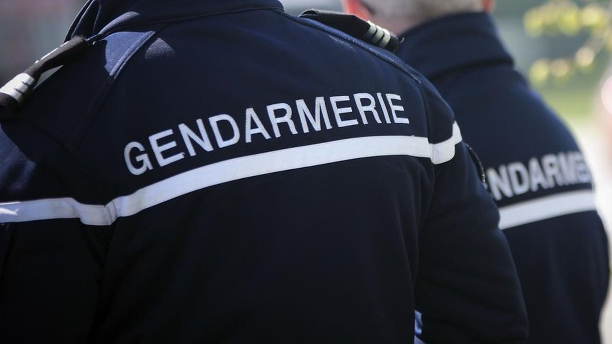 , &laquo;&nbsp;Il s&rsquo;est lev&eacute; et il m&rsquo;a frapp&eacute; avec des cailloux&nbsp;&raquo; : en Occitanie, un maire veut porter secours &agrave; un homme allong&eacute; sur le sol&hellip; et se fait violemment agresser