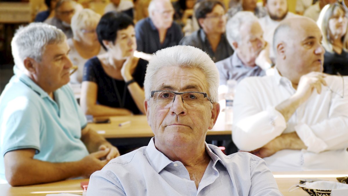 , Le maire de Saint-Frichoux violemment frapp&eacute; et &eacute;trangl&eacute; par un individu qu&rsquo;il tentait d&rsquo;aider : le suspect, sous mandat d&rsquo;arr&ecirc;t international, plac&eacute; en unit&eacute; …