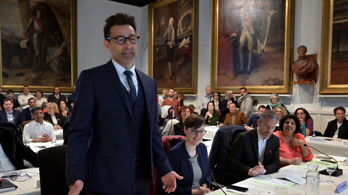 , &laquo;&nbsp;Nous avons &eacute;t&eacute; sid&eacute;r&eacute;s, choqu&eacute;s, scandalis&eacute;s&nbsp;&raquo; : vive &eacute;motion et vague de soutien des &eacute;lus agenais pour Laurent Bruneau, cibl&eacute; par des menaces de mort