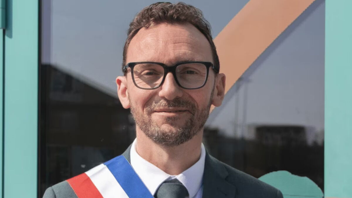, « S’en prendre à un maire, c’est s’en prendre à la République » : l’agression choquante du maire de Waziers lors de la cérémonie du 8 mai