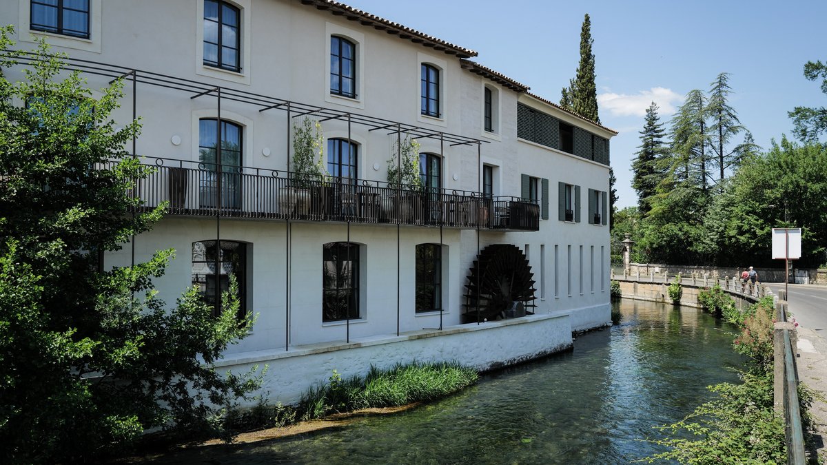 , Affaire Patrick Bruel : son hôtel de luxe à L’Isle-sur-la-Sorgue boycotté ? Le maire « inquiet » pour les cent personnes qui y travaillent