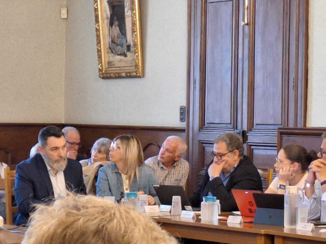 , Agression d&rsquo;un commer&ccedil;ant, menaces et injures racistes… Le maire de Castelnaudary interpell&eacute; sur la s&eacute;curit&eacute; en ville