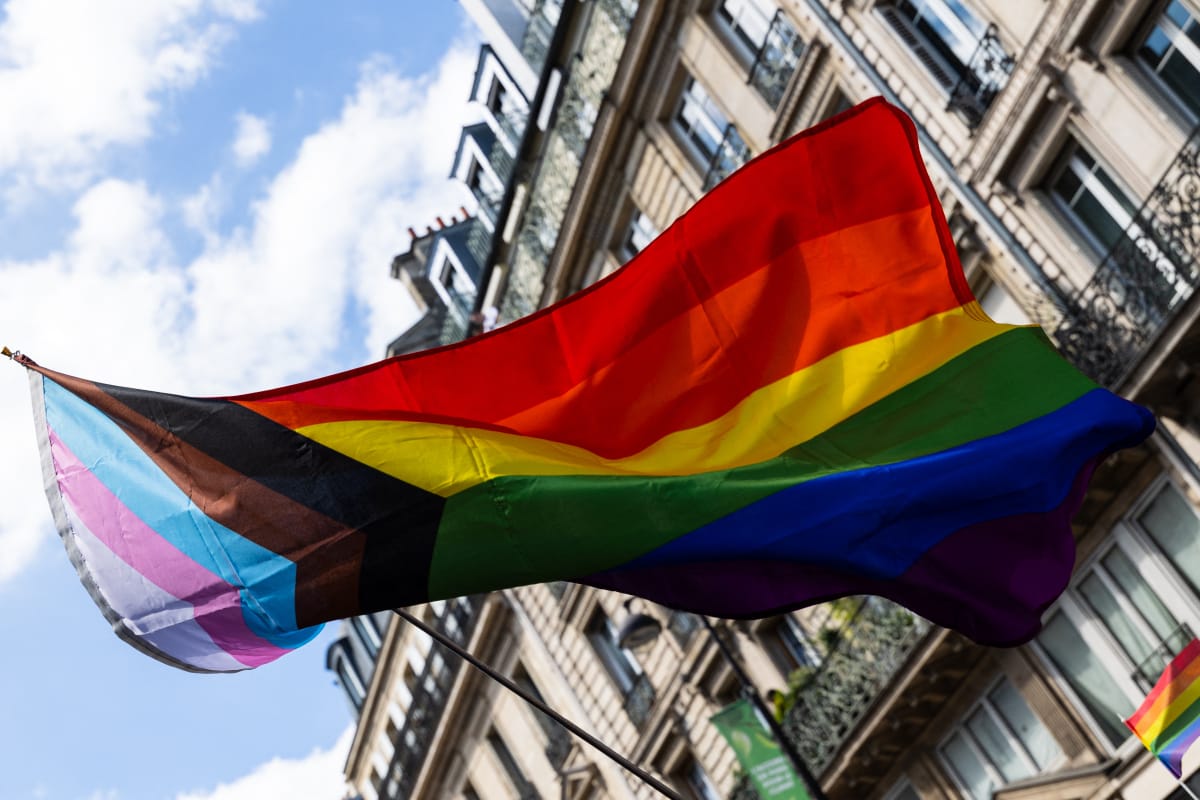 , Paris : le pr&eacute;sident d&rsquo;une association LGBT+ gri&egrave;vement bless&eacute; dans une agression dans le quartier du Marais