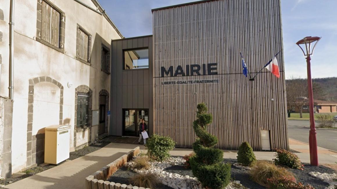 , «J’ai été violentée devant témoins» : une maire agressée en voulant empêcher l’installation de caravanes des gens du voyage