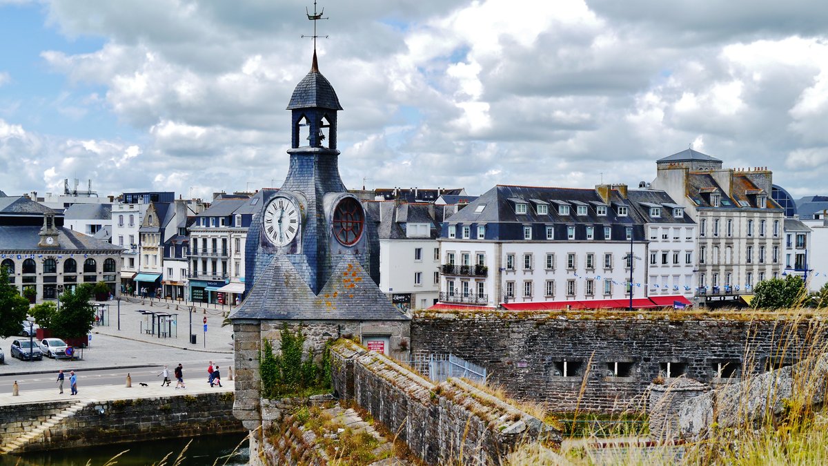 , &laquo;&nbsp;Je ne l&acirc;cherai pas l&rsquo;&eacute;quipage&nbsp;&raquo; : Mis en examen pour viol et agression sexuelle, un jeune maire de 28 ans refuse de d&eacute;missionner